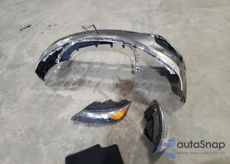 2011 Kia Sorento Base z USA, uszkodzony, nr VIN 5XYKT4A11BG117355